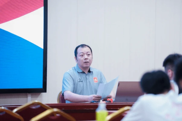 大学生篮球社团如何引入智能情感技术_0